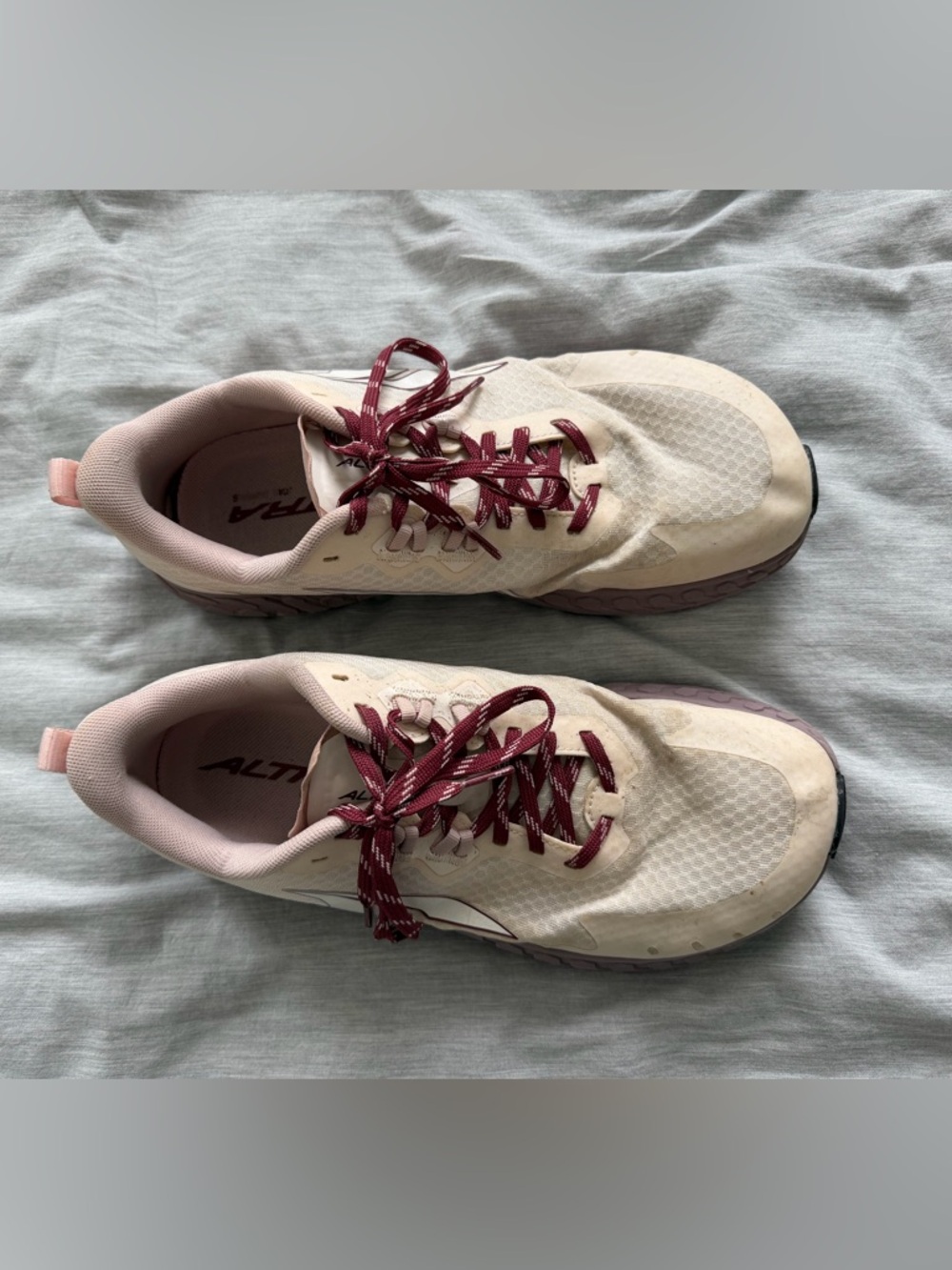 Altra outroad women’s running shoes